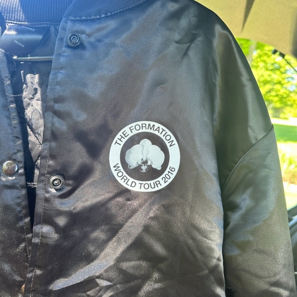 BEYONCÉ 2016 Formation "Tour Merch" Satin-feel bomber Jacket - Picture 2 of 3